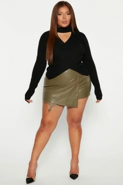 Fashion Nova Turning Looks Criss Cross Mock Neck Sweater - Black