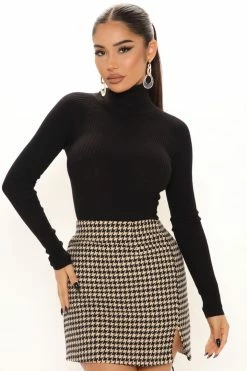 Fashion Nova Don't Loose Focus Turtleneck Sweater - Black Pullovers