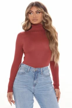Fashion Nova Lena Turtleneck Top - Rust
