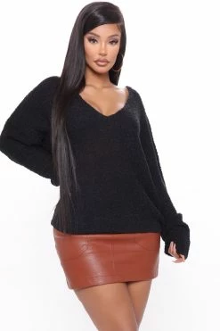 Fashion Nova Pullovers Day Dreaming Of You Sweater - Black
